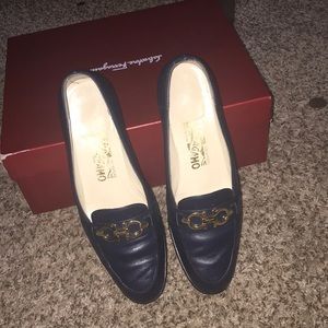 Women loafer shoe. Size 6.5
